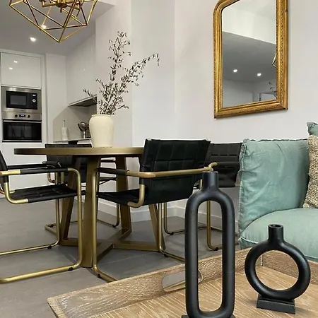Roy Boston By Florentia Homes Apartment *